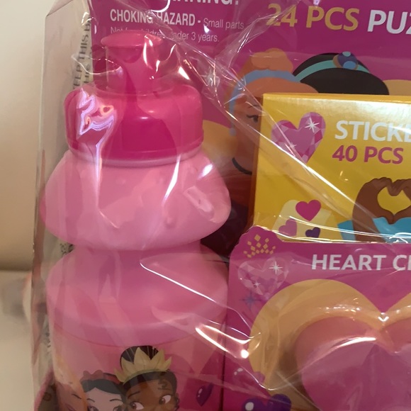 Disney Princess Gift Set Includes everything you see in the pictures. - Picture 5 of 10